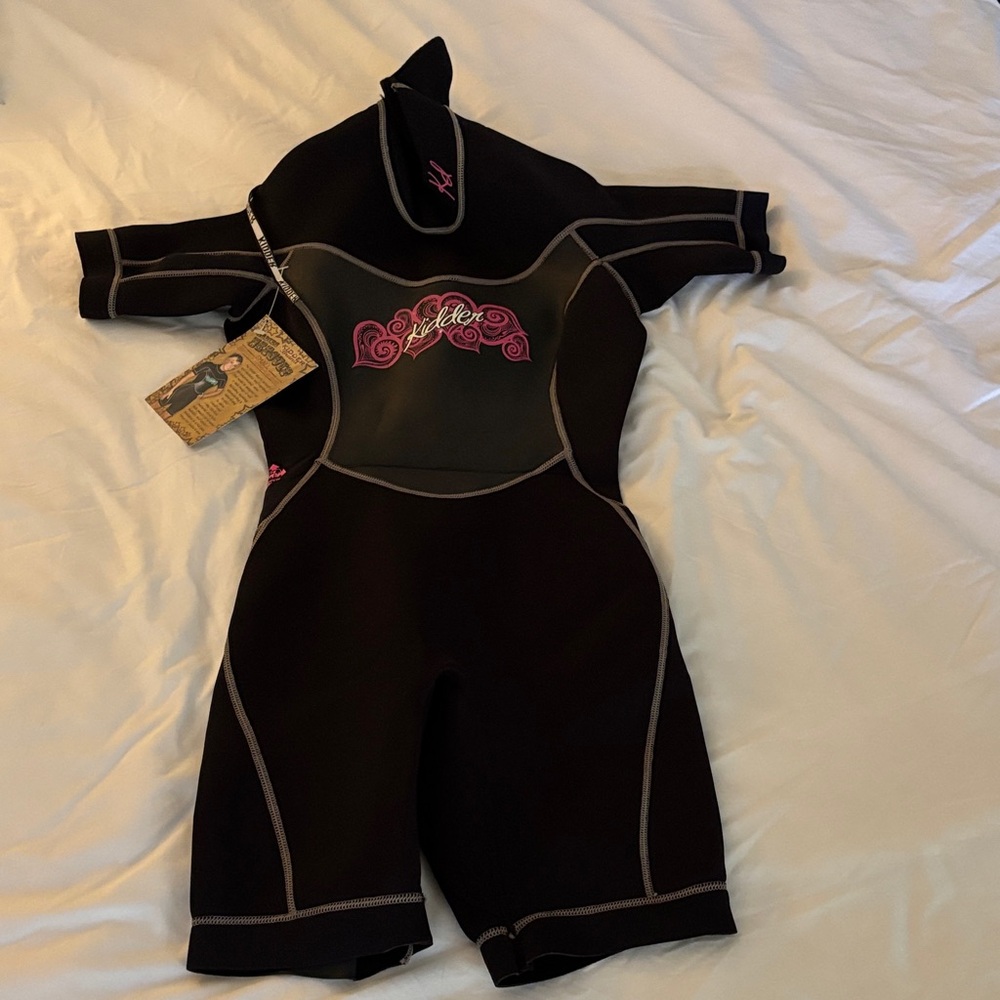 NWT Kidder Black and Pink Women's Short Sleeved Swim Bodysuit / Wetsuit